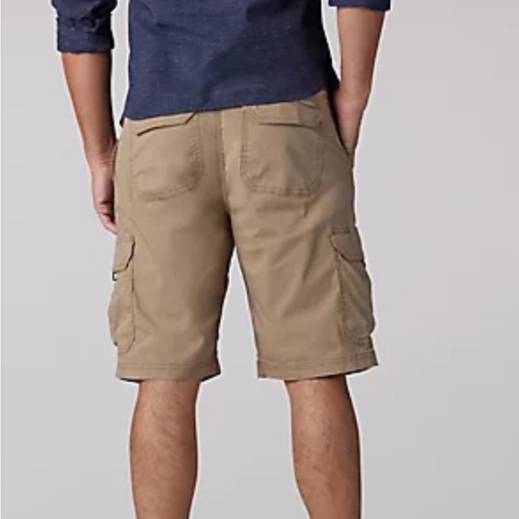 Lee Extreme Motion Men’s Black Shorts 34 - Picture 12 of 15